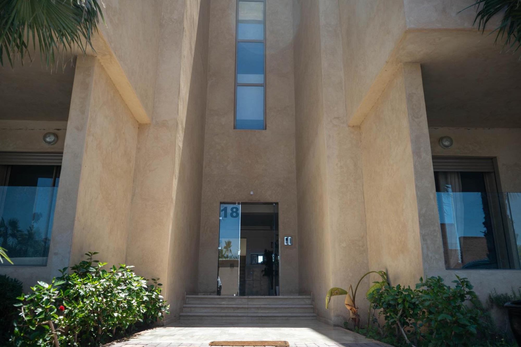 Magnifique Appartement Moderne De 2 Chambres Avec Piscine A 10 Min Du Centre De Marrakech مراكش المظهر الخارجي الصورة